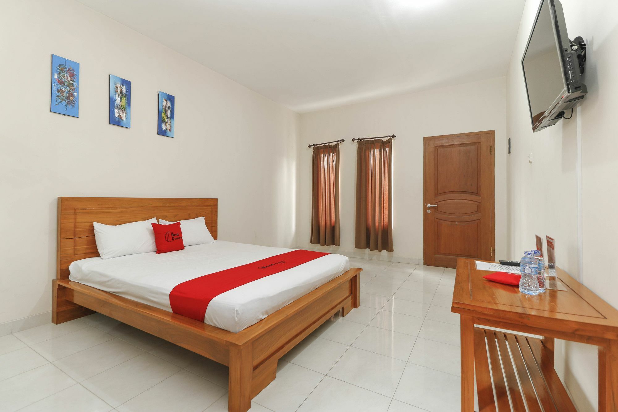 Reddoorz Plus Near Cibubur Junction Yakarta Exterior foto